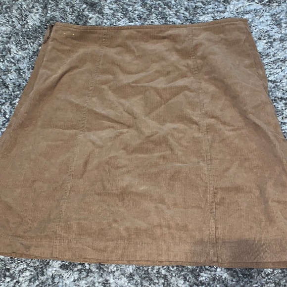 Brown corduroy skirt - Picture 2 of 3